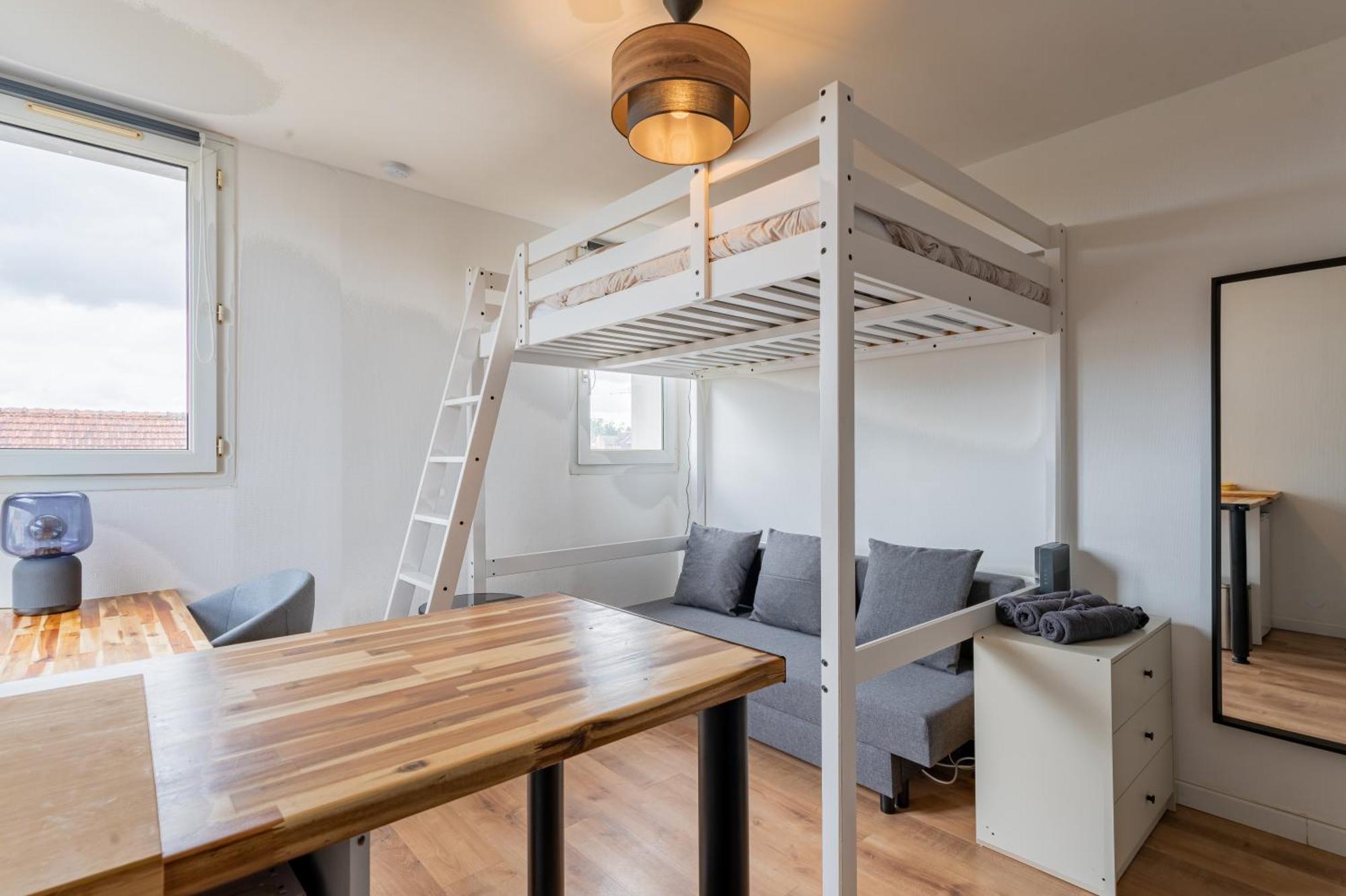 Appartamento Charlemagne - Studio Confortable Avec Parking Gratuit - Quelques Pas De La Gare, Cuisine, Wifi Arras Esterno foto