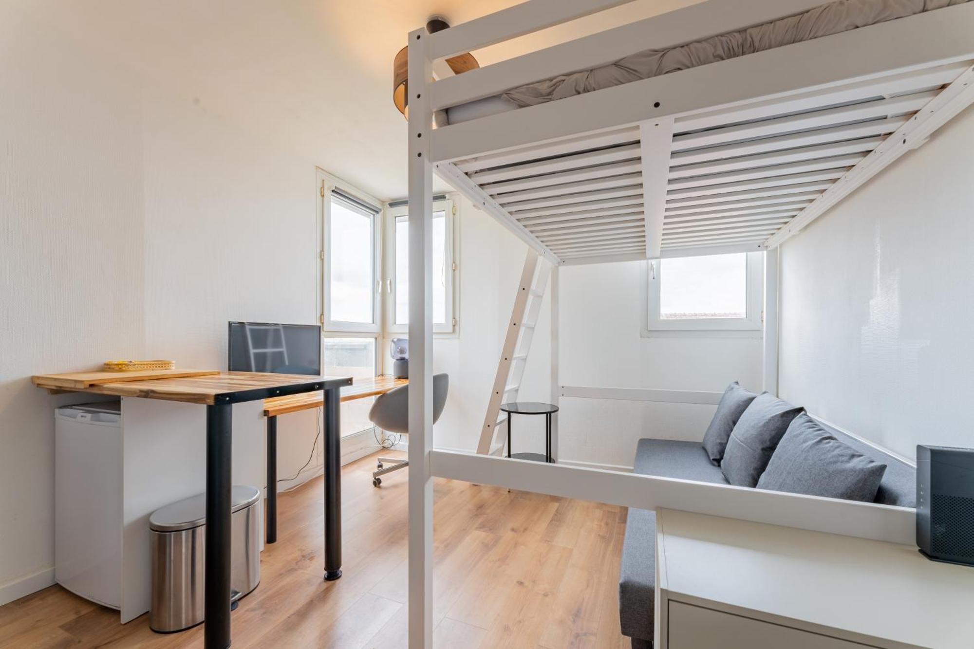 Appartamento Charlemagne - Studio Confortable Avec Parking Gratuit - Quelques Pas De La Gare, Cuisine, Wifi Arras Esterno foto