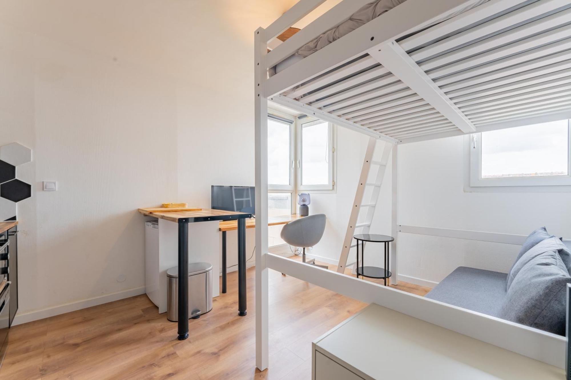 Appartamento Charlemagne - Studio Confortable Avec Parking Gratuit - Quelques Pas De La Gare, Cuisine, Wifi Arras Esterno foto